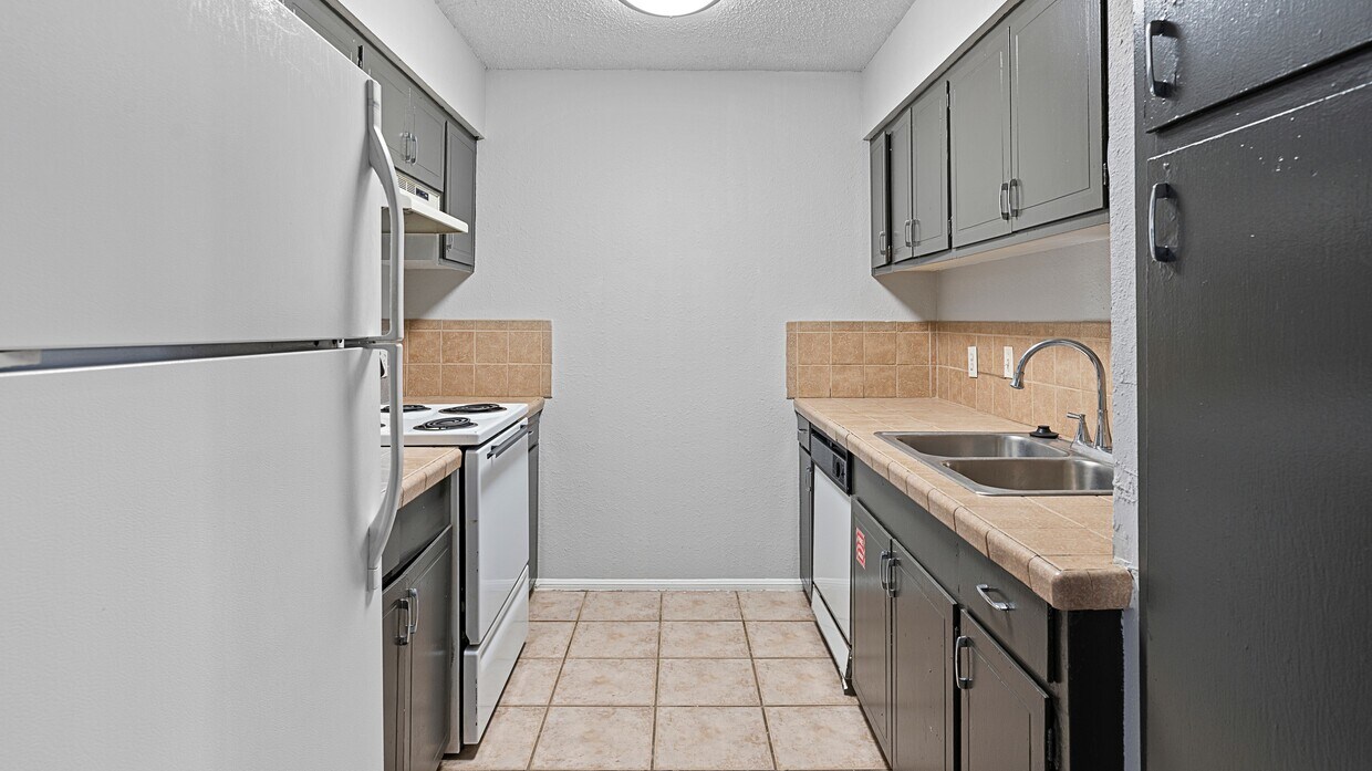 Chateau Santa Fe 3102 Santa Fe St Corpus Christi, TX Apartments for