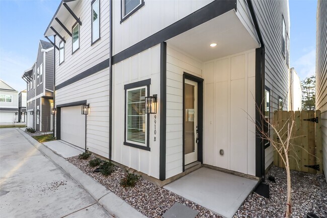 Foto del edificio - 9910 Clark Rd