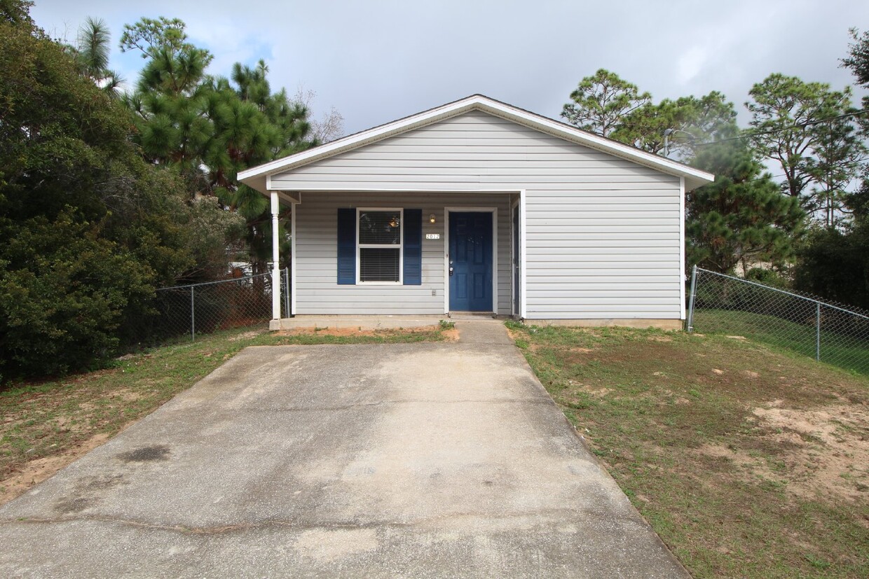 Primary Photo - Charming 3-Bedroom Patio Home in Gulf Bree...