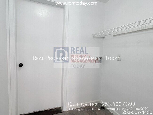 Foto del edificio - 334 Tacoma Blvd S