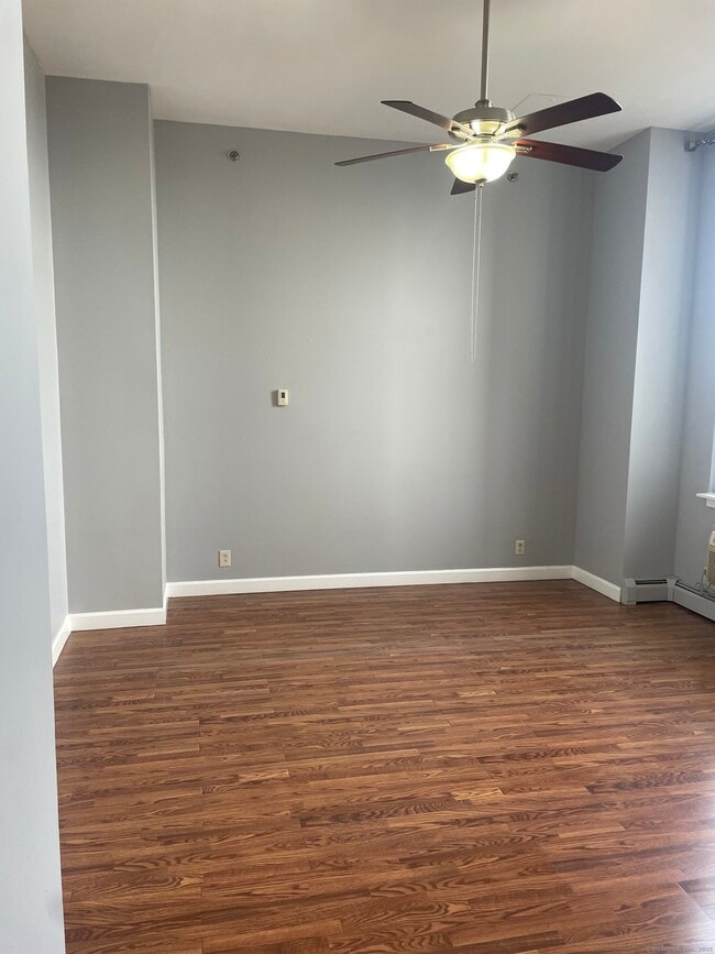 Building Photo - 124 Court St