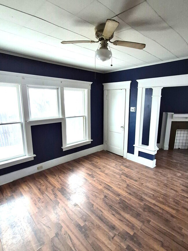 Foto del edificio - 519 E 9th St