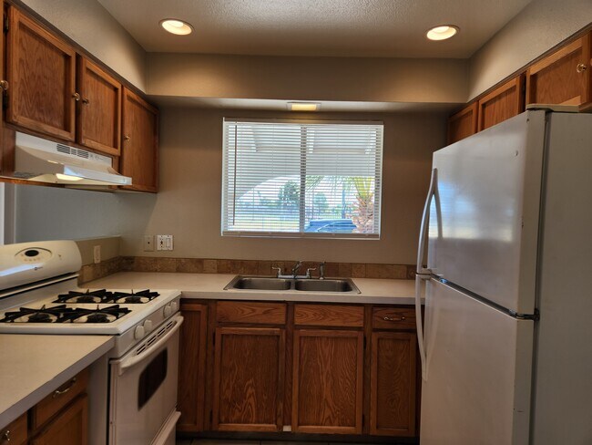 Kitchen 2 - 10224 N 73rd Ave