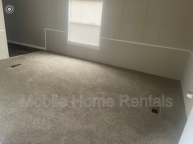 Foto del edificio - 101 Hidden Acres Ln