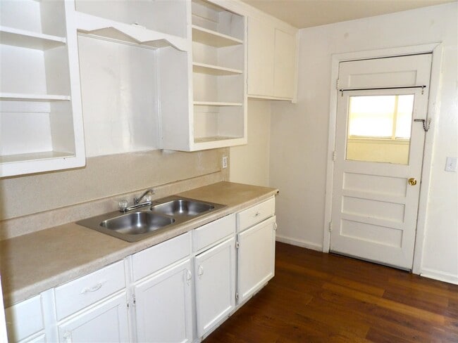 Foto del edificio - 2604 NW Pollard Ave