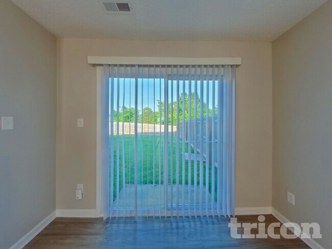Foto del edificio - 6207 Linda Vista Ln