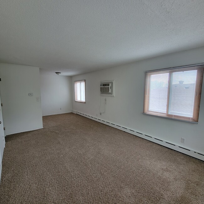 Building Photo - 5737 Sander Dr