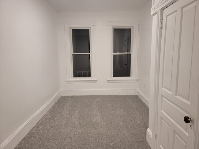 BEDROOM - 339 N Charlotte St