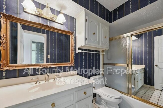 Building Photo - 9719 Amberley Dr