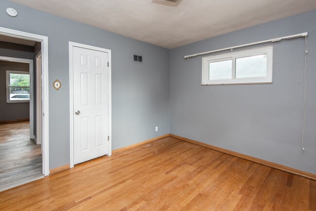 Foto del edificio - 9761 Grantview Dr