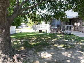 Building Photo - 9041 Carpenter Cir Dr