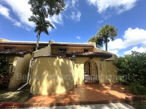 Building Photo - 3730 Alcantara Ave
