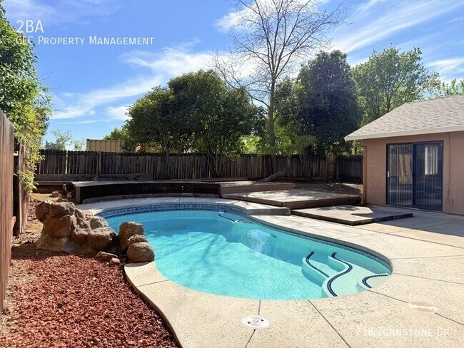 Foto del edificio - 718 Turnstone Dr