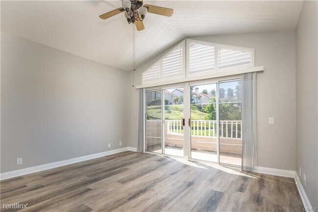 Building Photo - 5 br, 3 bath House - 28231 Somerset