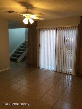 Fotografía del edificio - 2198 E Desert Inn Rd