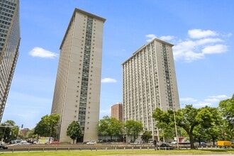 Building Photo - 3600 N Lake Shore Dr