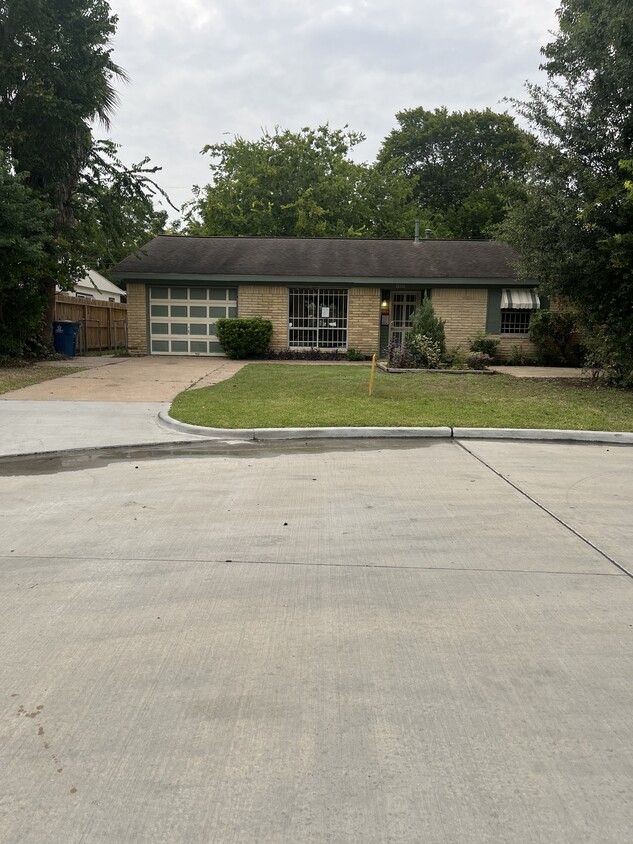 Primary Photo - 5519 Cannonway Dr