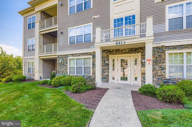 Foto del edificio - 8813 Stoneridge Cir