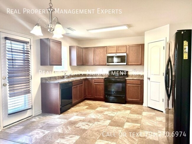 Photo - 1840 Juniper Dr House