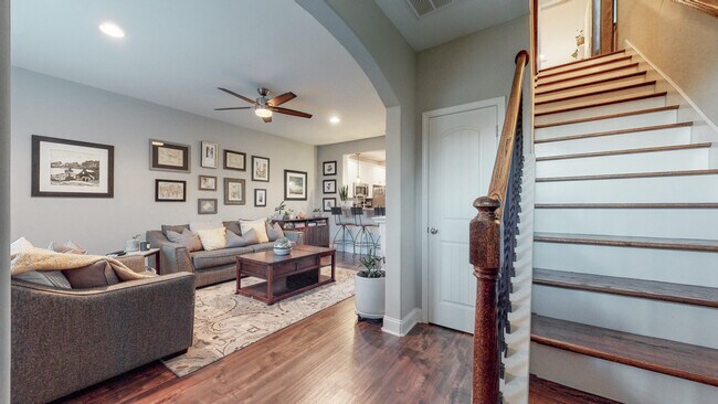 Foto del edificio - 512 Harpeth Park Dr