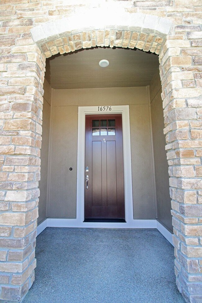 Foto del edificio - 16576 SW Sunshine Coast St
