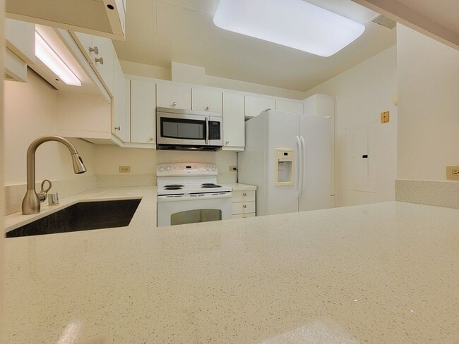 Photo - 725 Kapiolani Blvd #1903 Apartment