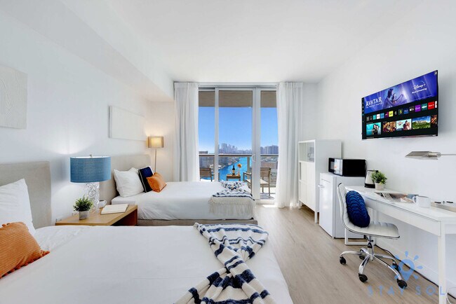 Foto del edificio - 2602 E Hallandale Beach Blvd