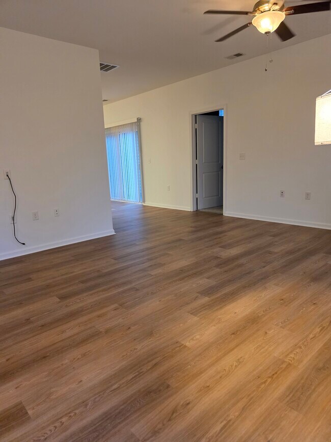 Foto del edificio - 730 Lacy Oak Dr