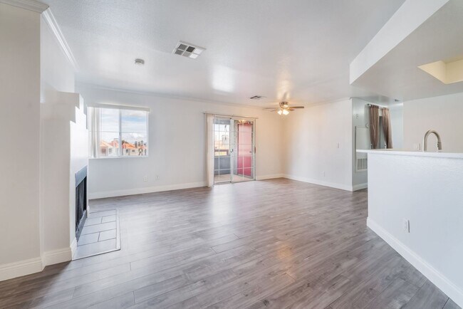 Foto del edificio - 8600 W Charleston Blvd