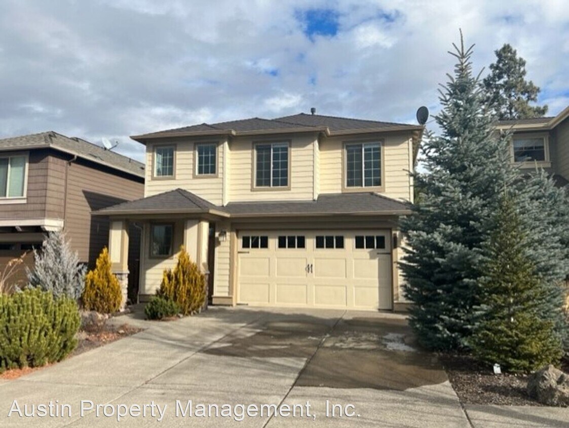 3 br, 2.5 bath House 61168 SE Sydney Har... House Rental in Bend