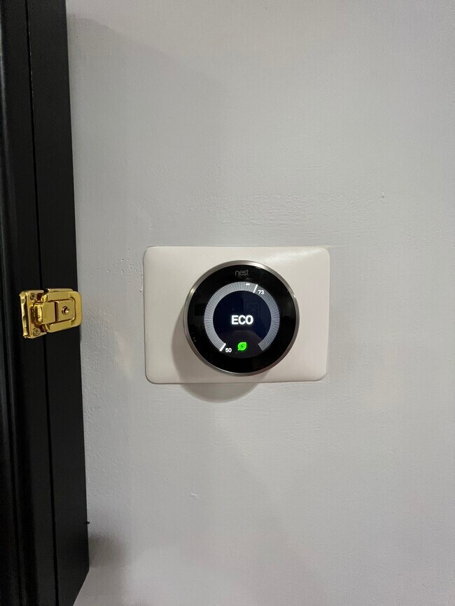 Foto del edificio - 1200 N Hartford St