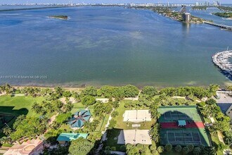 Building Photo - 1756 N Bayshore Dr
