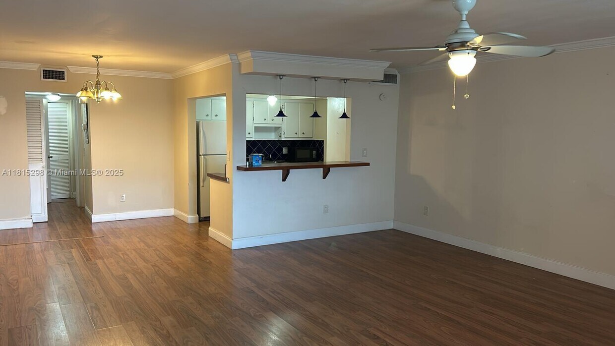 Foto principal - 11855 NE 19th Dr