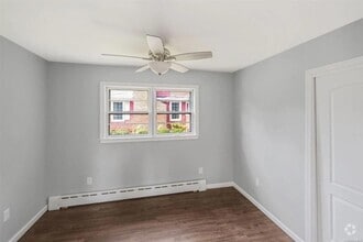Building Photo - 787 Smithtown Ave