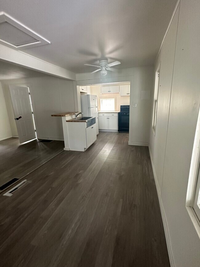 Foto del edificio - 2896 Craley Rd