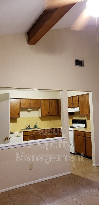 Foto del edificio - 6628 Hardwick St