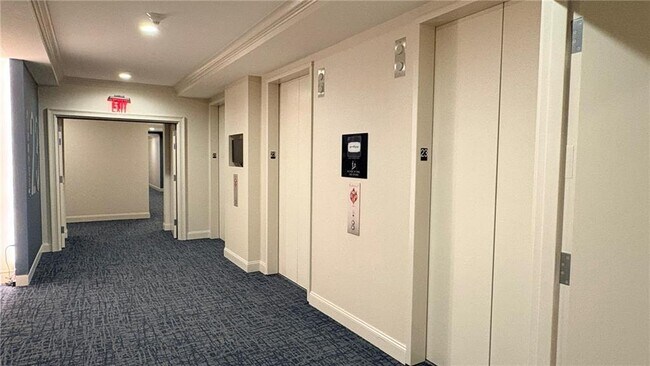 Foto del edificio - 270 17th St NW