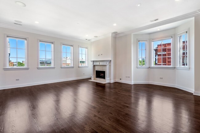 Foto del edificio - 1005 W Webster Ave
