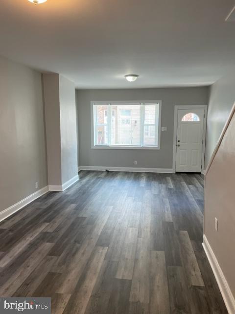 Building Photo - 2124 S Chadwick St