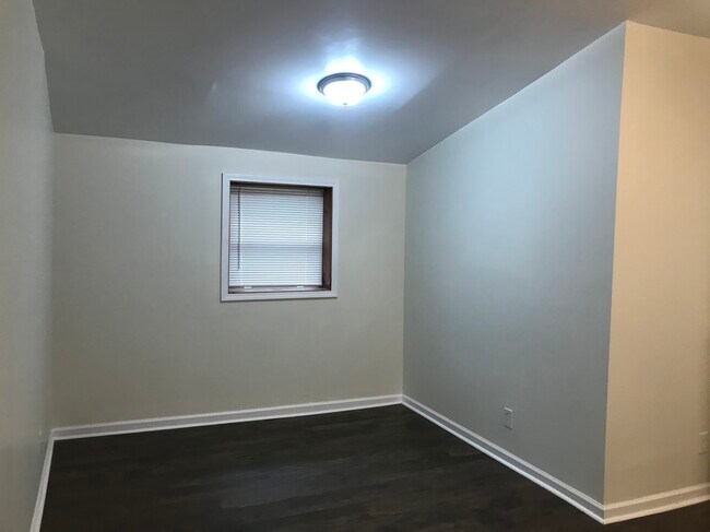 Foto del edificio - 4012 Meadow Rd