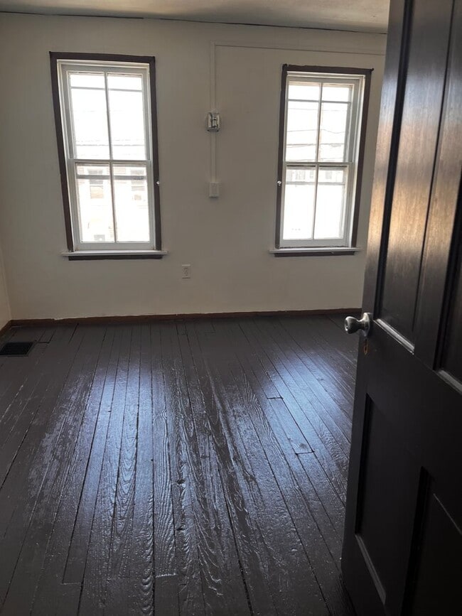 Foto del edificio - Spacious 3-Bedroom Home for Rent in Columb...