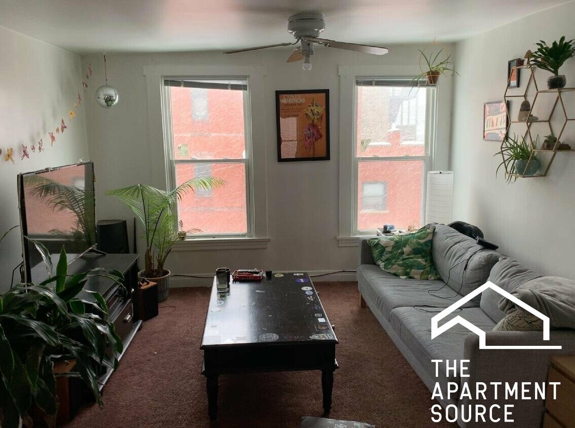 Foto principal - 1801 W Division St