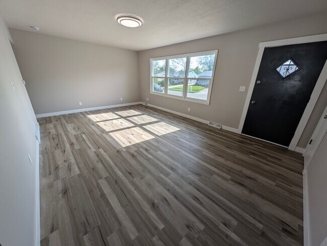 Foto del edificio - 2 Bedroom, 1 Bathroom house with garage an...