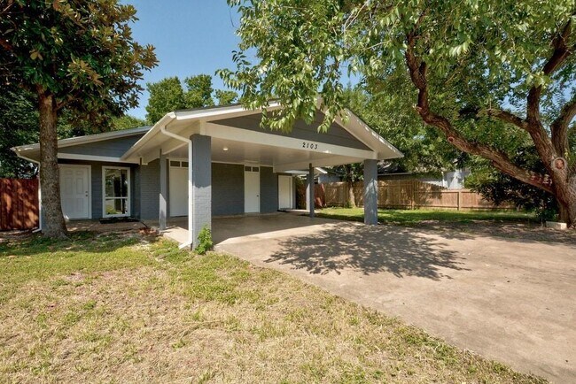 Building Photo - 2103 Lemon Dr