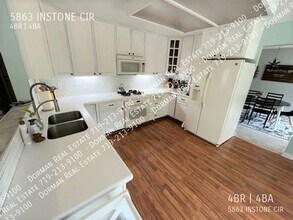 Building Photo - 5863 Instone Cir