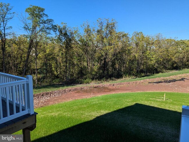 Foto del edificio - 230 Old Stone Way