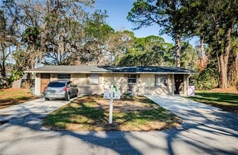 Building Photo - 4929 Ladyfish Ct