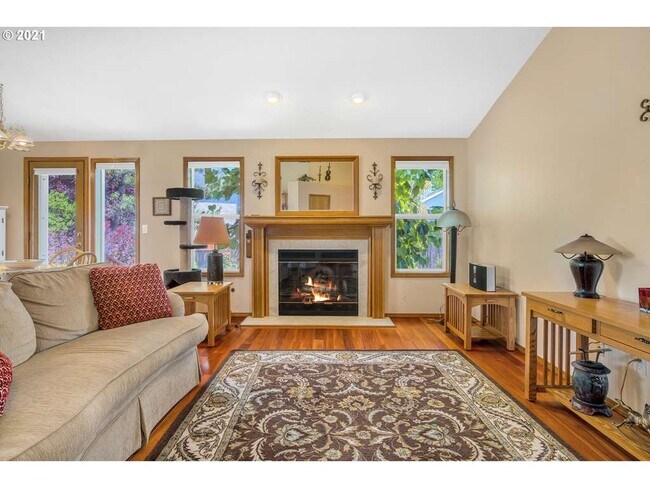 Gas Fireplace - 3196 SW Tegart Ave