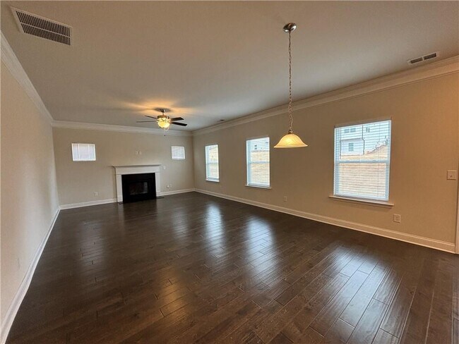 Foto del edificio - 5123 Woodline View Ln