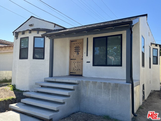 Building Photo - 3543 Homeland Dr